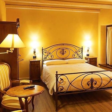Residenza Con Spa Le Corti Di Avesa Verona Luaran gambar