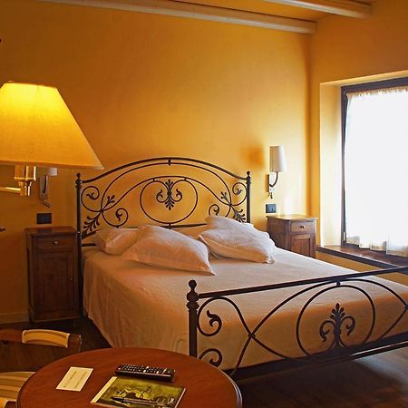 Residenza Con Spa Le Corti Di Avesa Verona Luaran gambar