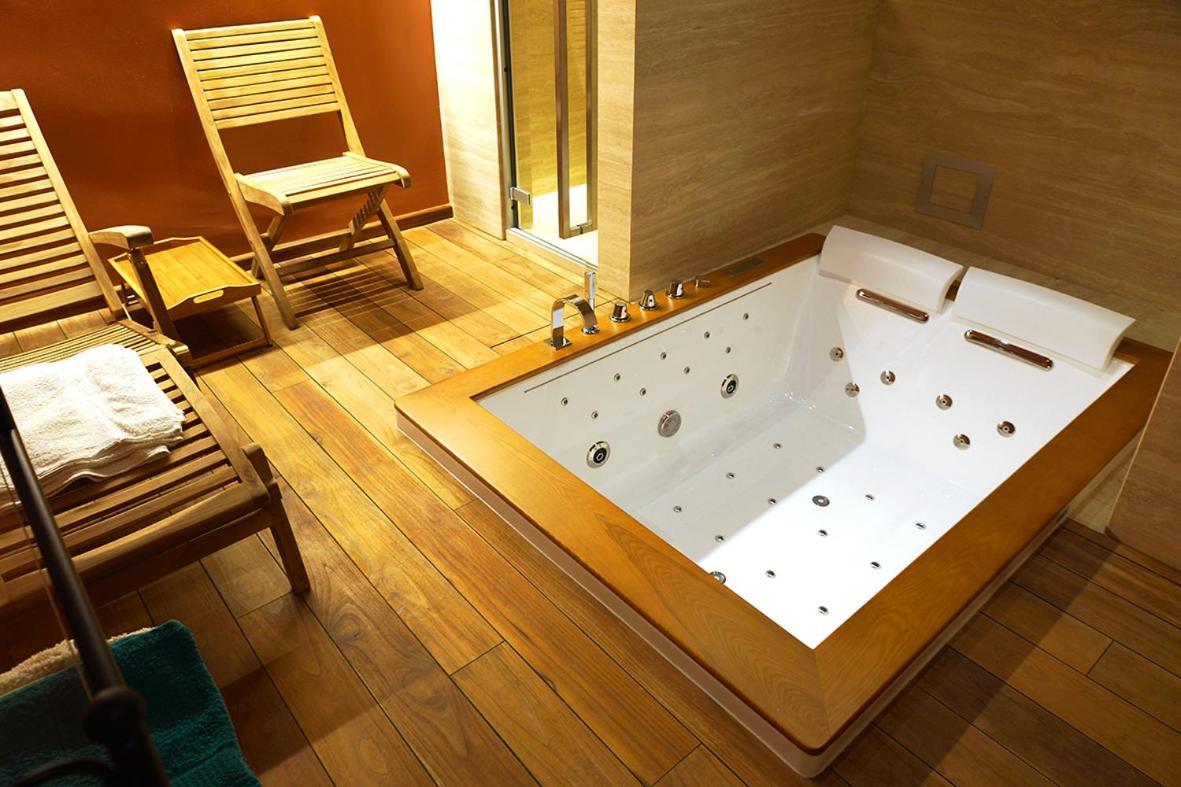Residenza Con Spa Le Corti Di Avesa Verona Luaran gambar