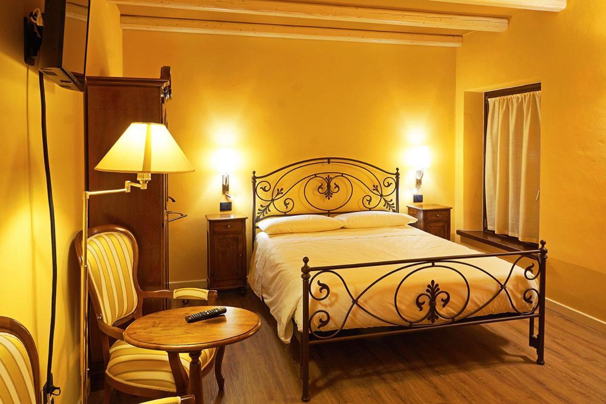 Residenza Con Spa Le Corti Di Avesa Verona Luaran gambar