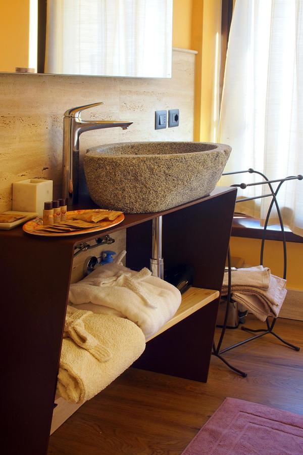 Residenza Con Spa Le Corti Di Avesa Verona Luaran gambar